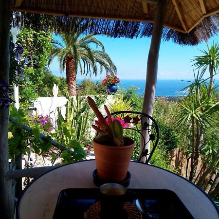 Nouveau ! Chambre D'Hote Insolite Privee " Coeurs De Pirates A Bali En Provence" Spa Sauna Massages Dans Cadre Exotique D'Amenagements Exterieurs D'Exception Ete Comme Hiver Bienvenue !!! Кавалере-сюр-Мер Екстериор снимка